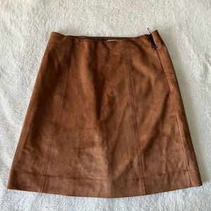 Aritizia Babaton brown suede skirt NWOT